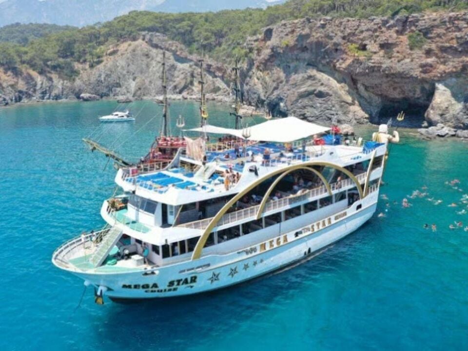 Kemer Çıkışlı Yat Turu - Mega Star