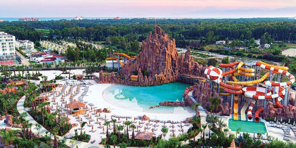 Kemer Çıkışlı Land of Legends Tema Park Turu