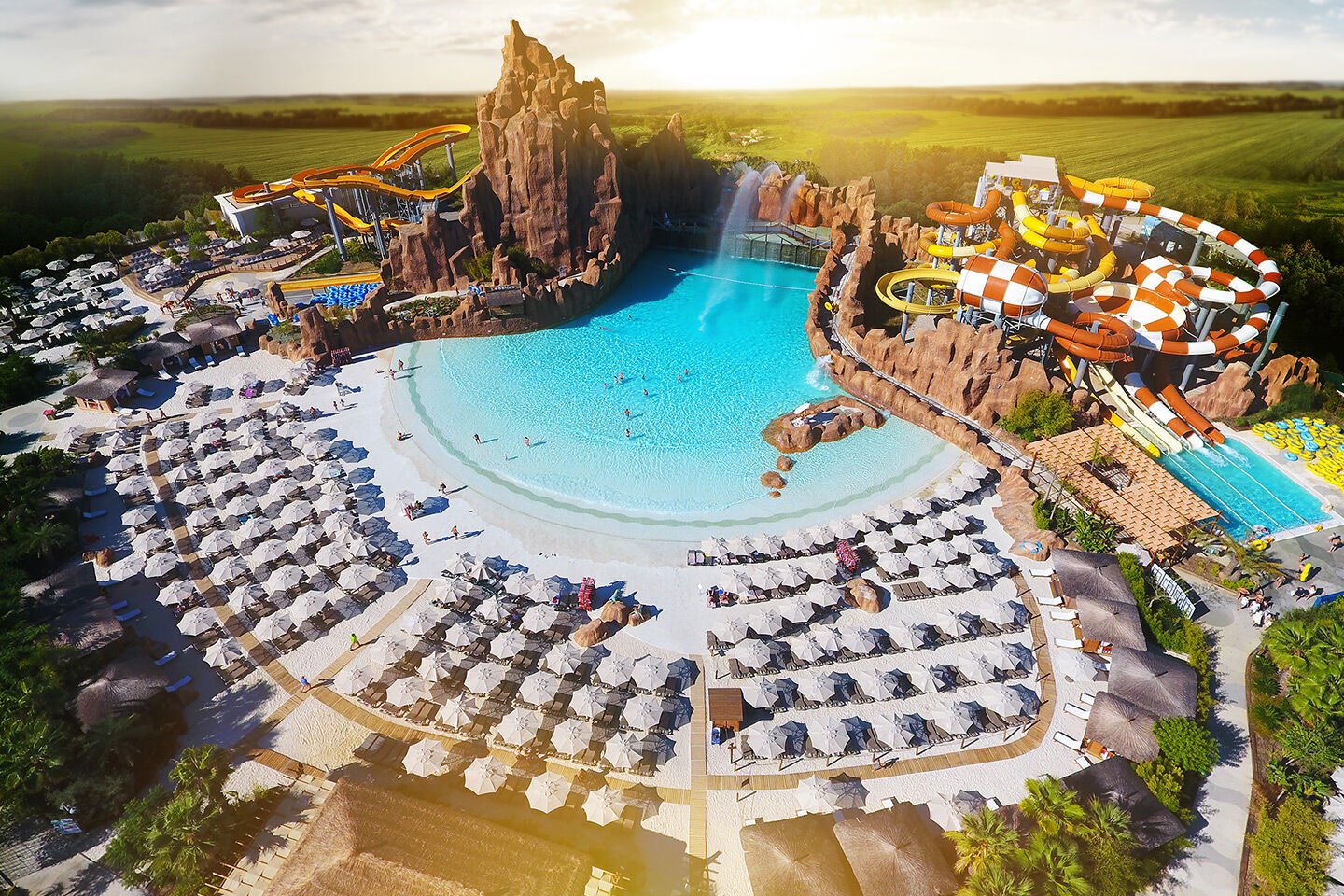 Kemer Çıkışlı Land of Legends Tema Park Turu