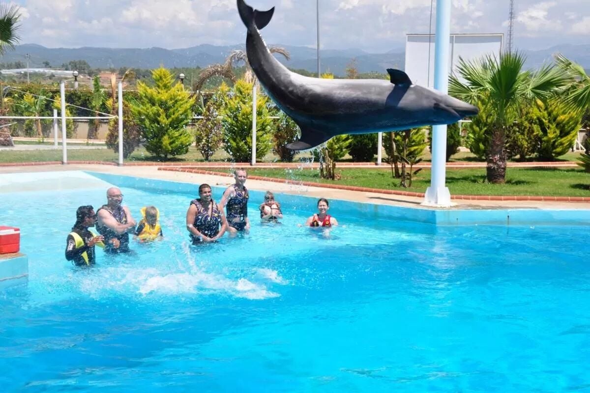 Kemer Çıkışlı Yunus ile Yüzme Turu