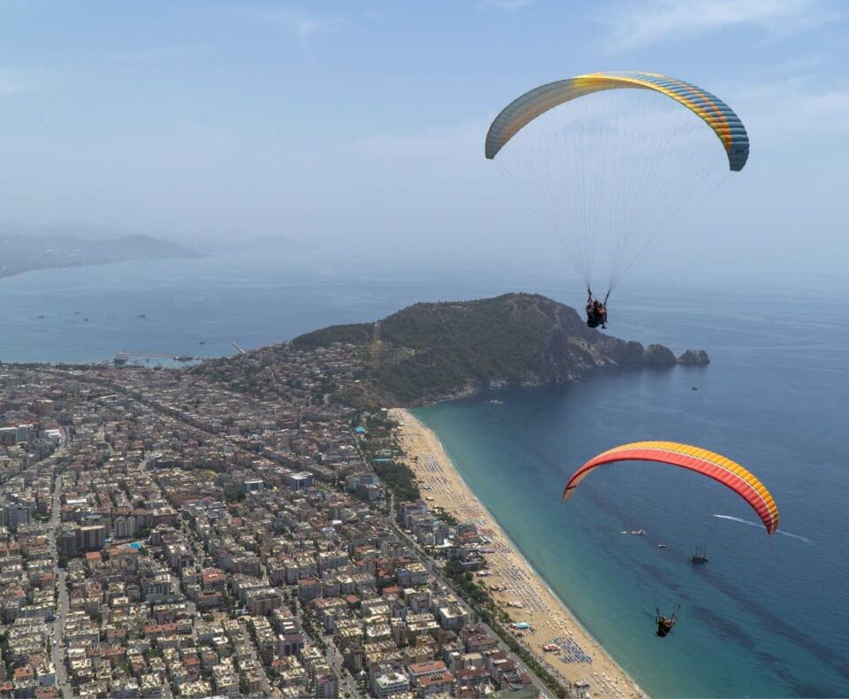 Kemer Çıkışlı Alanya'dan Paraşütle Uçuş Turu