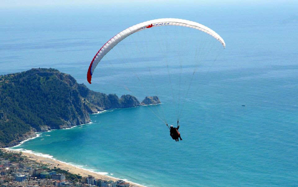 Kemer Çıkışlı Alanya'dan Paraşütle Uçuş Turu