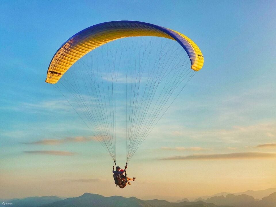 Kemer Çıkışlı Adrasan'dan Paraşütle Uçuş Turu