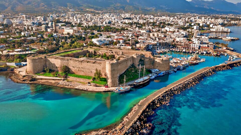 Kemer Çıkışlı Kuzey Kıbrıs Türk Cumhuriyeti Turu